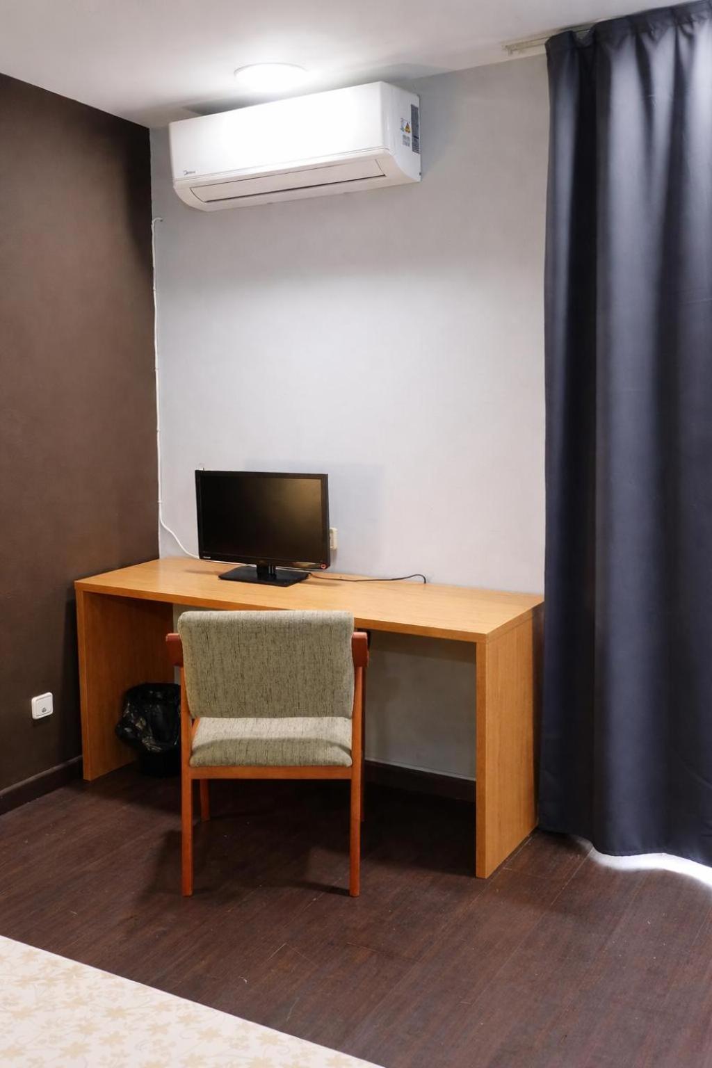 Hostal Mediterranea — Fotos 1